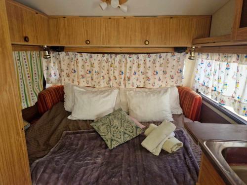 Cozy Caravan With House Access!